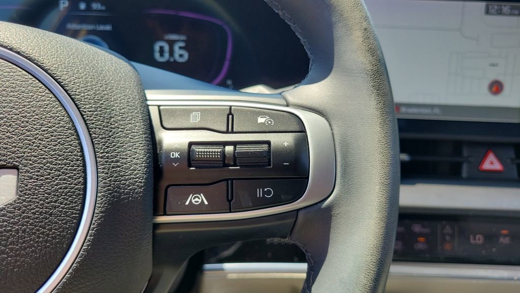 Used 2024 Kia Sportage EX image 21