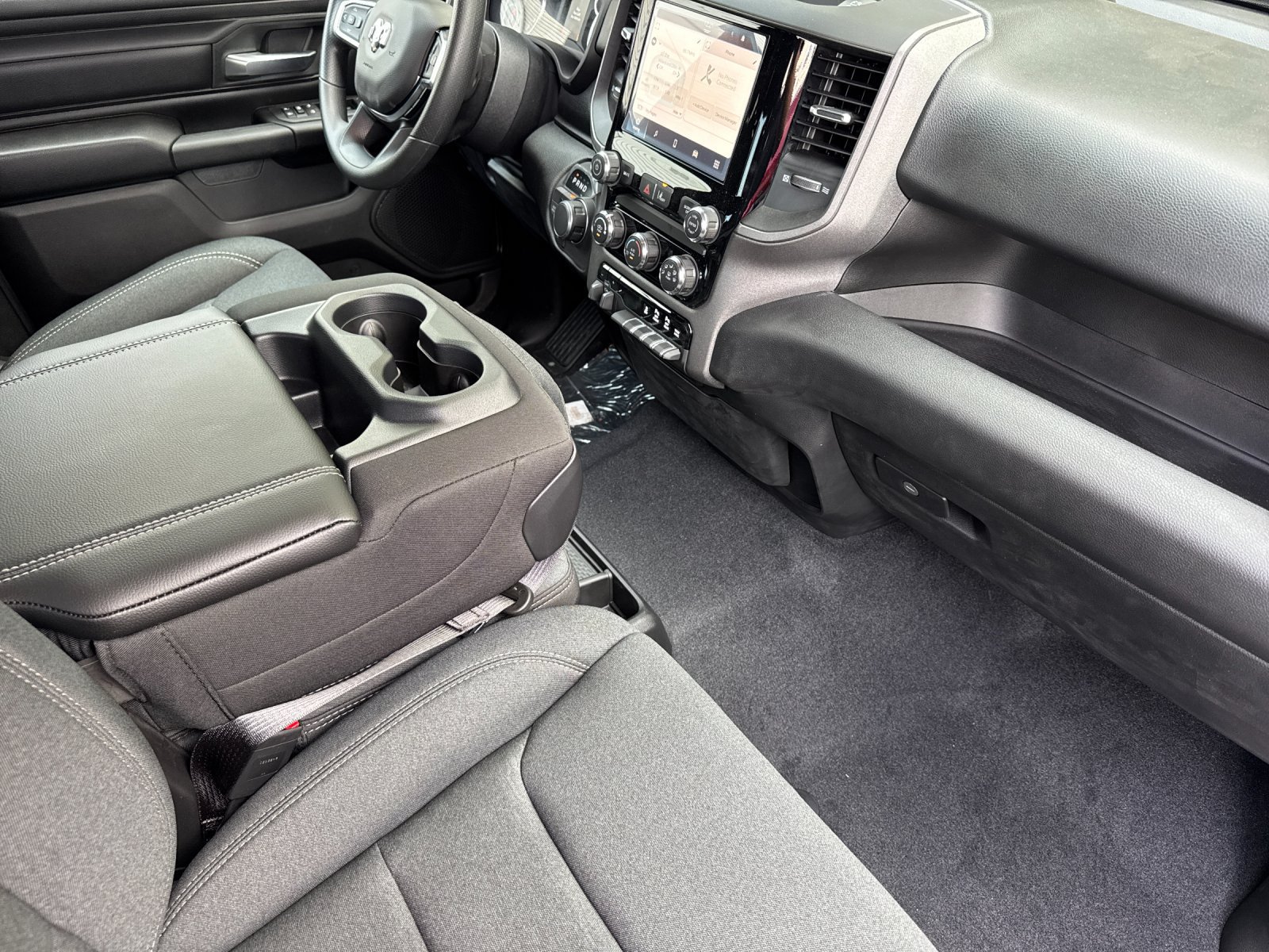 New 2026 RAM 1500 Express AWD/4WD image 15