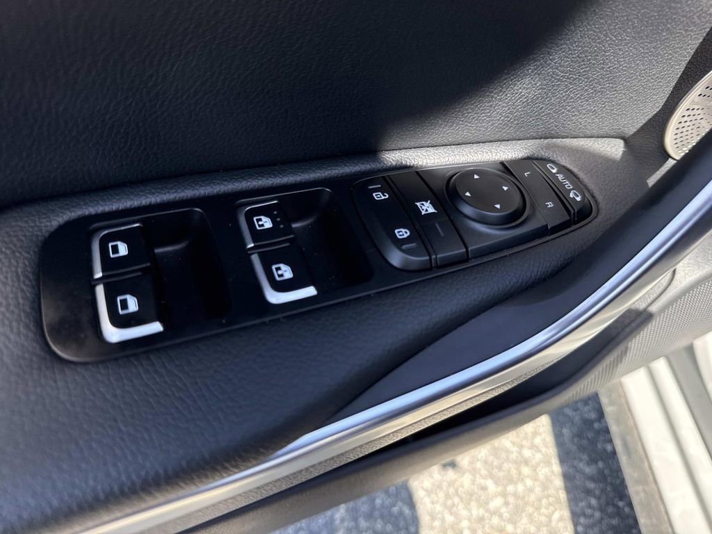 Used 2022 Kia Stinger GT-Line w/ Sun & Sound Package image 23