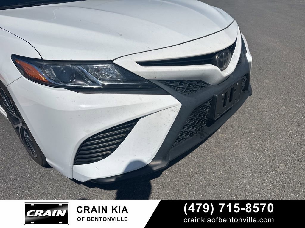 Used 2020 Toyota Camry SE image 10