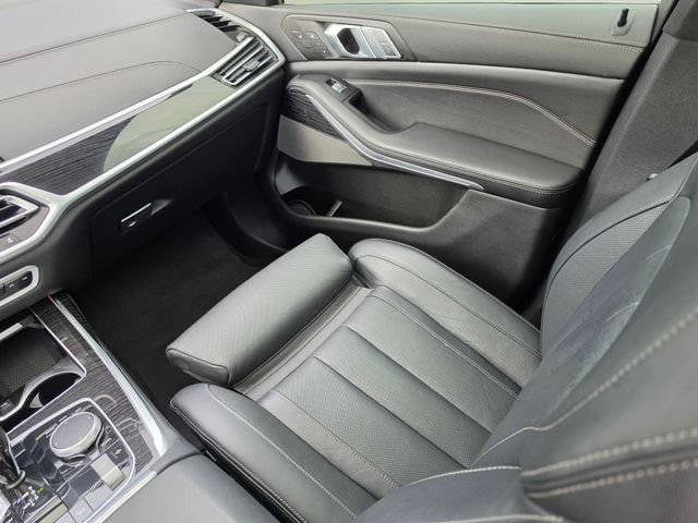 Used 2021 BMW X7 M50i AWD/4WD image 39