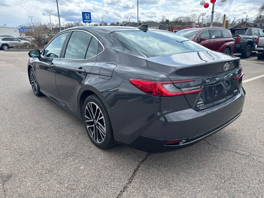 Used 2025 Toyota Camry XLE image 5