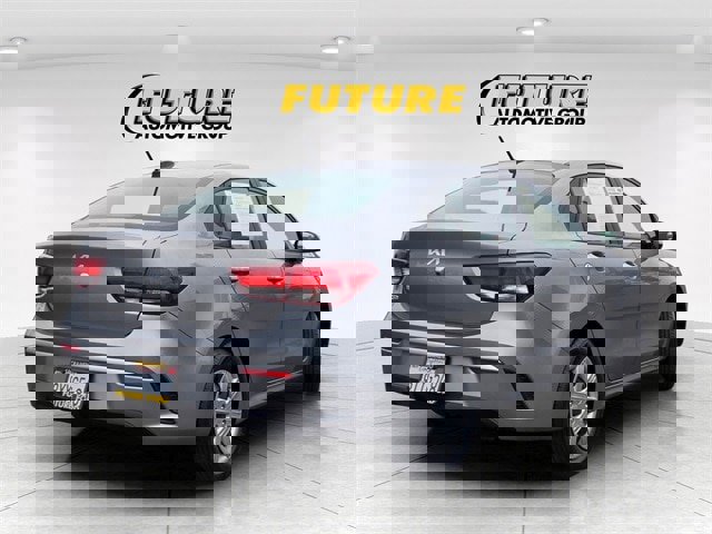 Used 2022 Kia Rio S image 4