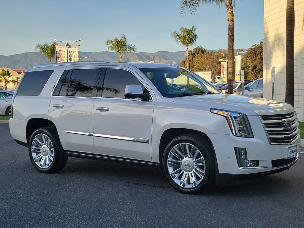 Used 2018 Cadillac Escalade Platinum image 41