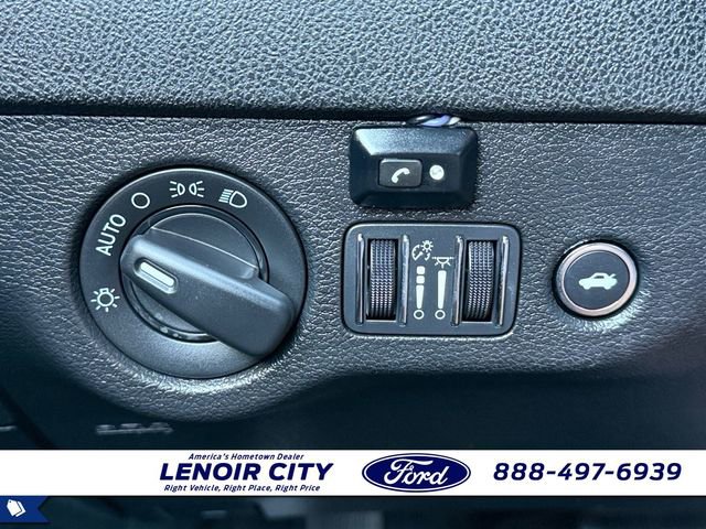 Used 2022 Dodge Charger SXT w/ Blacktop Package image 19