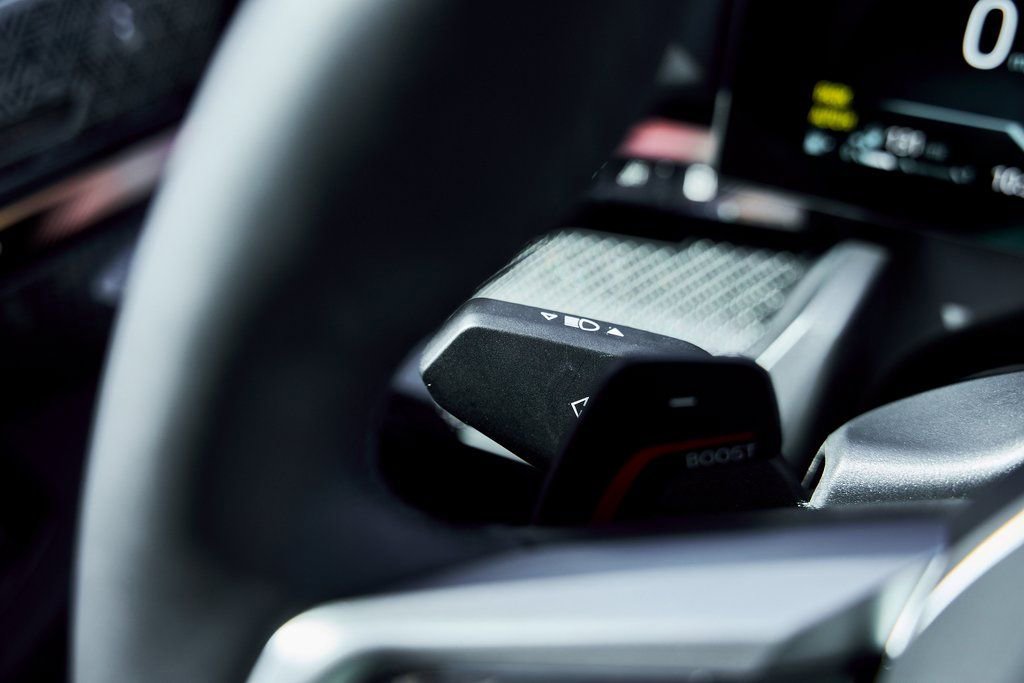 Used 2026 BMW 550e xDrive image 55