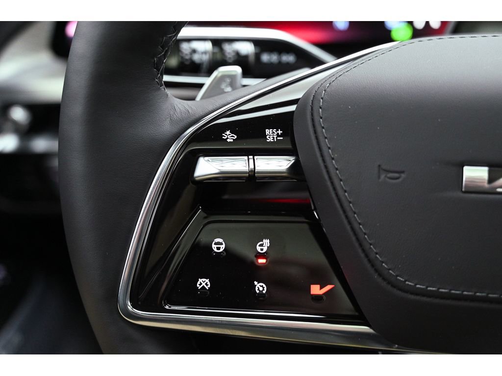 New 2026 Cadillac Lyriq V w/ Exterior Carbon Fiber Package AWD/4WD image 28