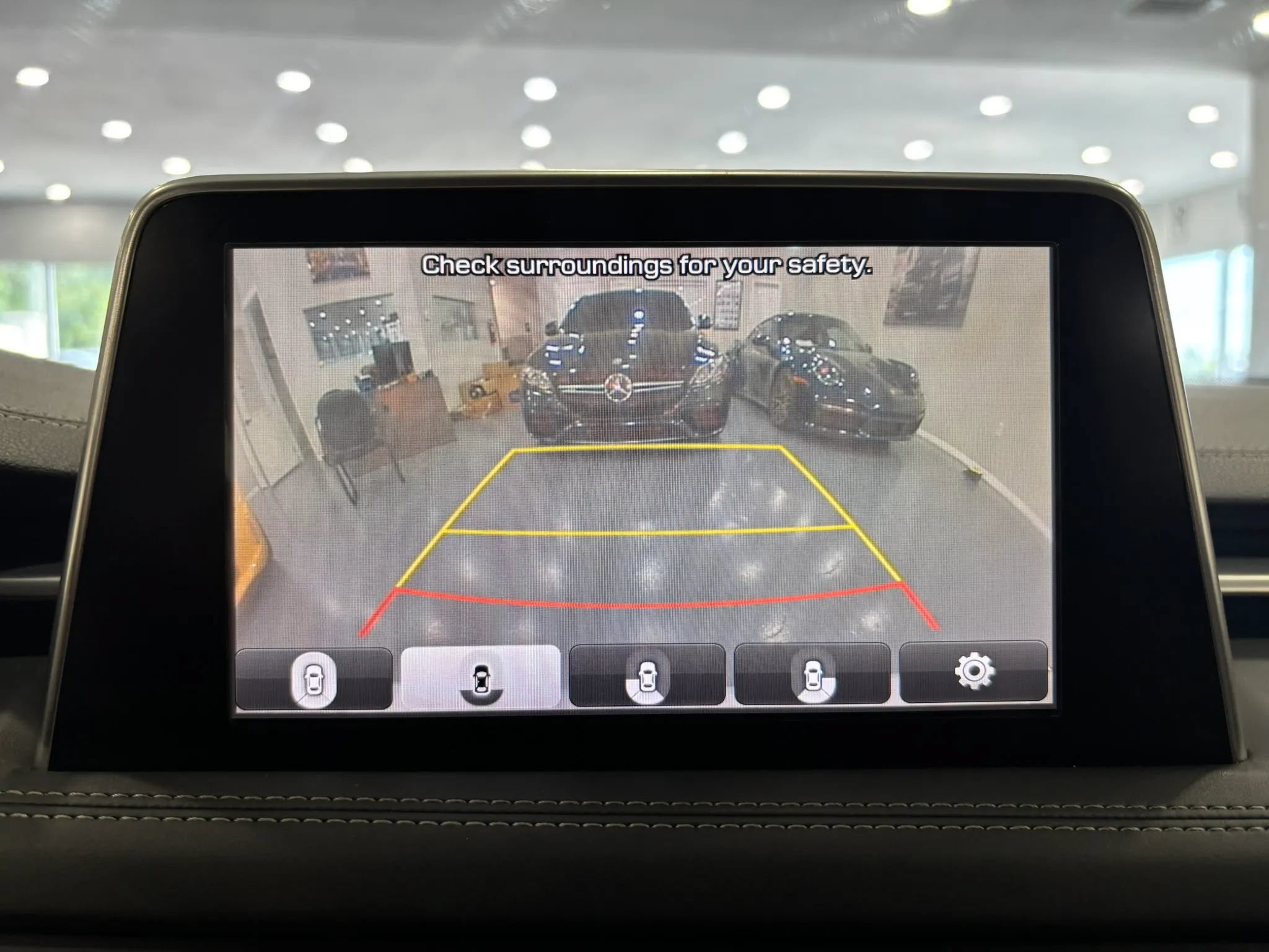 Used 2020 Genesis G70 2.0T w/ Prestige Package RWD image 36