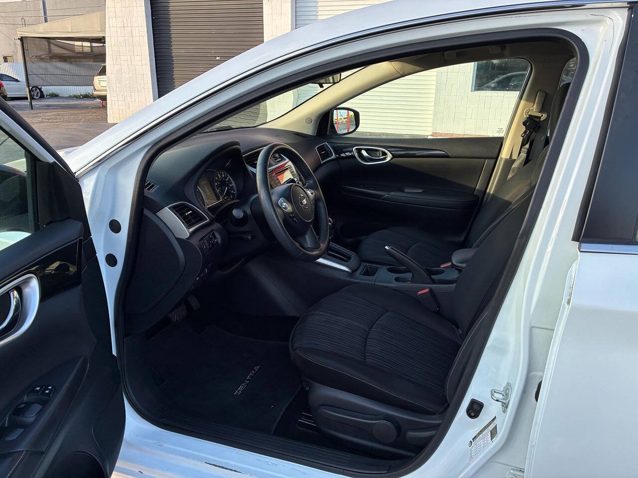 Used 2018 Nissan Sentra SV FWD image 16