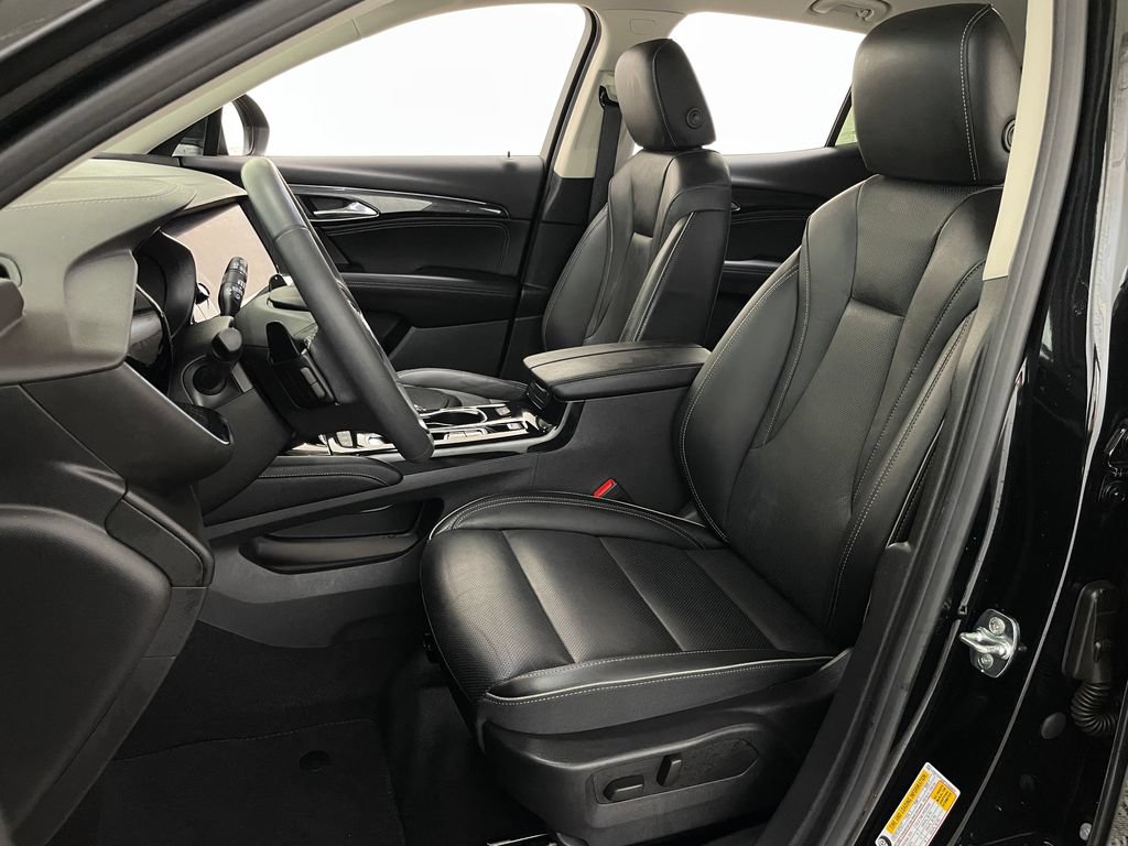Used 2023 Buick Envision Essence AWD/4WD image 23