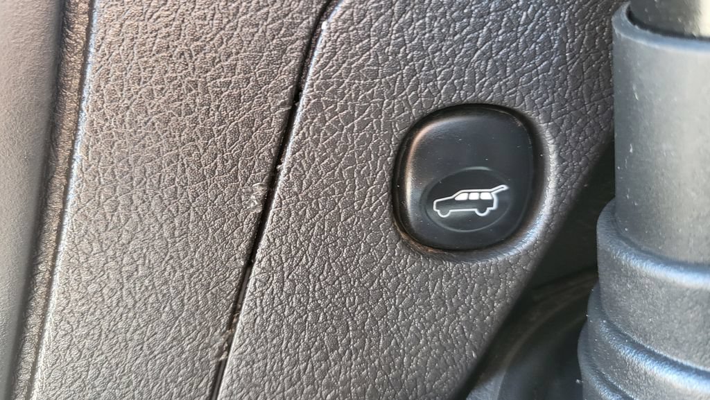 Used 2014 Ford Flex Limited w/ Equipment Group 303A AWD/4WD image 16