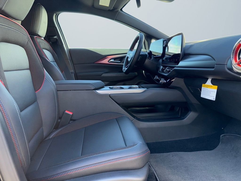 New 2026 Chevrolet Equinox EV RS image 15