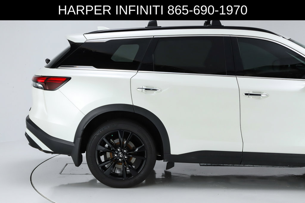 Used 2025 INFINITI QX60 Luxe w/ Black Edition FWD image 12