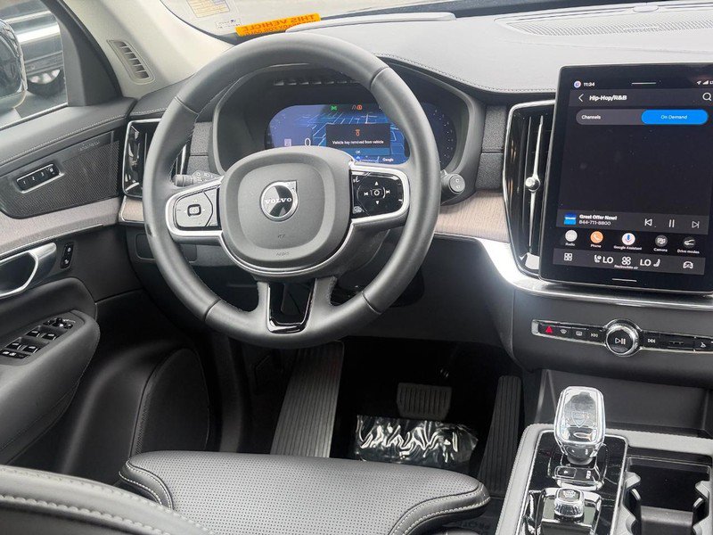 Certified 2026 Volvo XC90 B6 Ultra AWD/4WD image 13