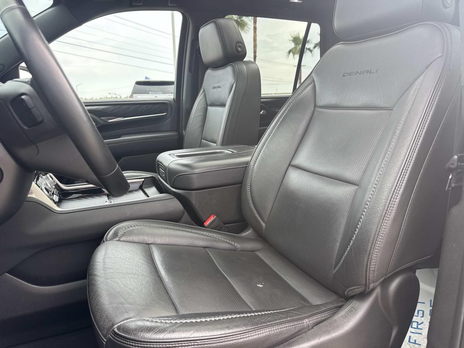 Used 2023 GMC Yukon Denali AWD/4WD image 19