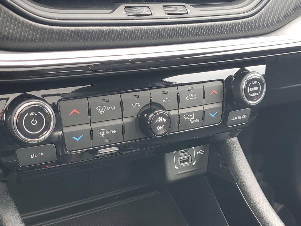 Certified 2025 Jeep Compass Trailhawk w/ Trailhawk Elite Group AWD/4WD image 35