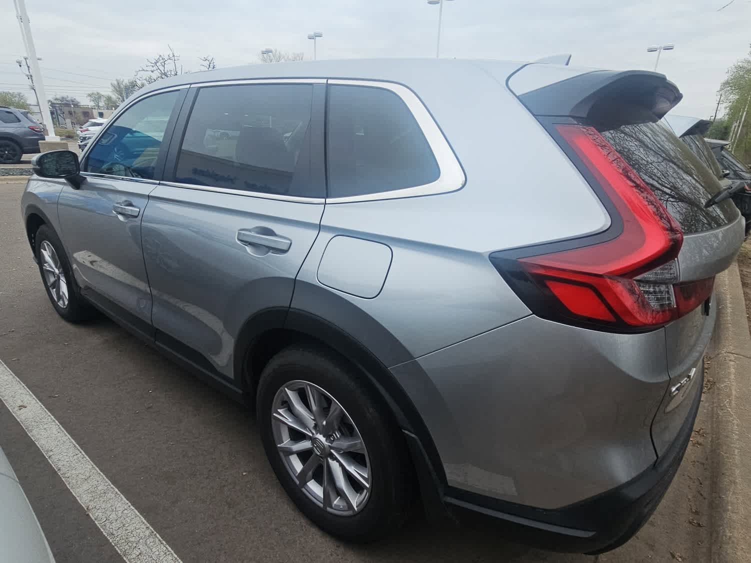 Used 2024 Honda CR-V EX image 4