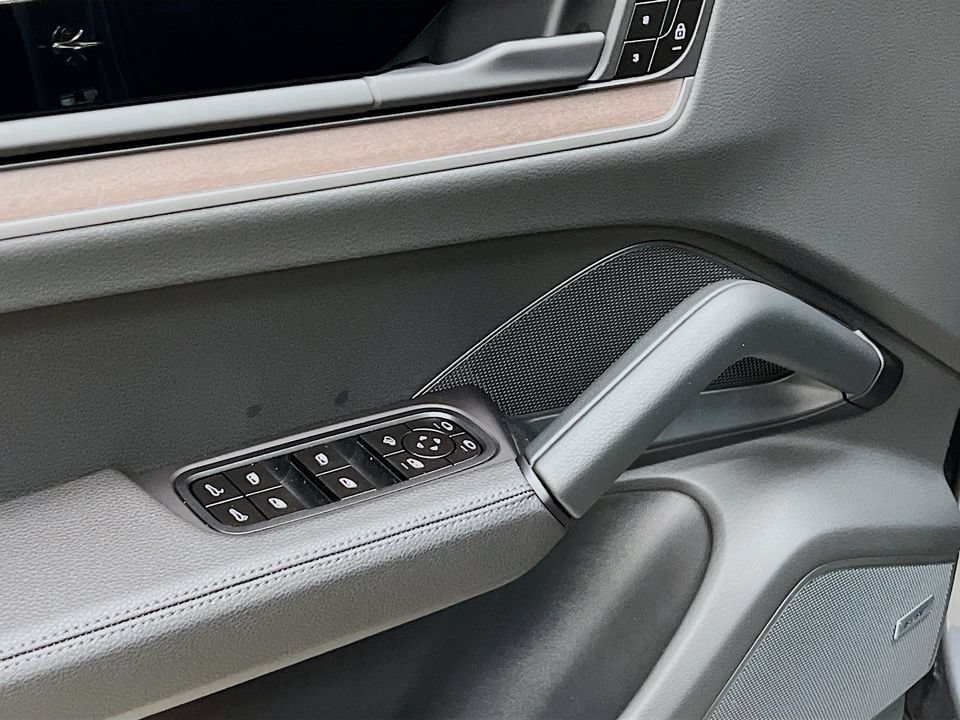 New 2026 Porsche Cayenne AWD/4WD image 20