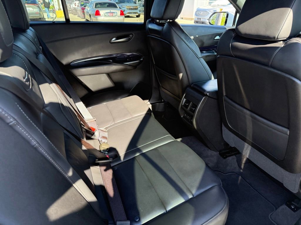 Used 2023 Cadillac XT4 Luxury w/ Driver Awareness Package AWD/4WD image 12