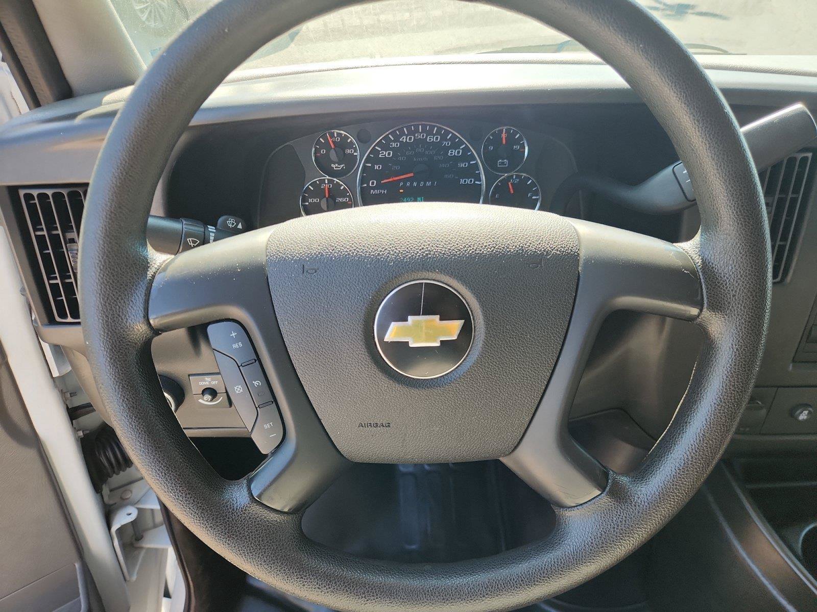 Used 2015 Chevrolet Express 2500 RWD image 22