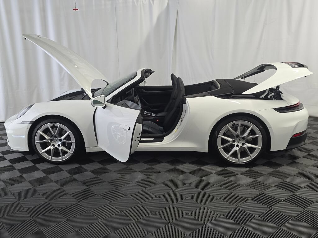 Certified 2025 Porsche 911 Carrera RWD image 14