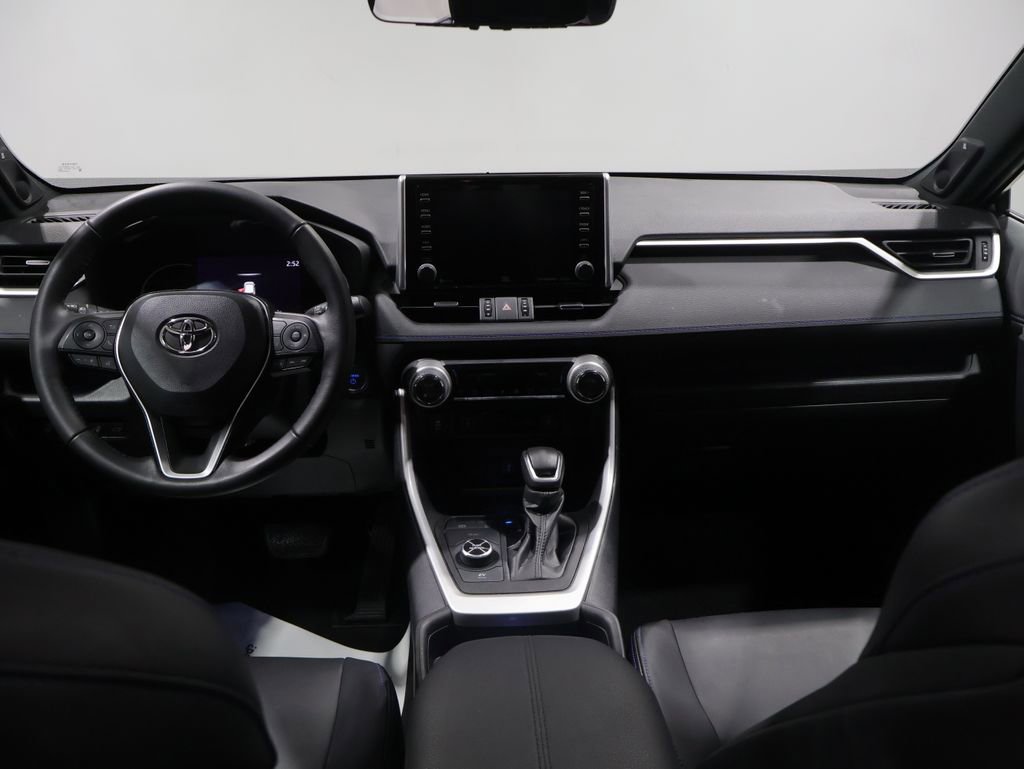 Used 2021 Toyota RAV4 XSE image 17