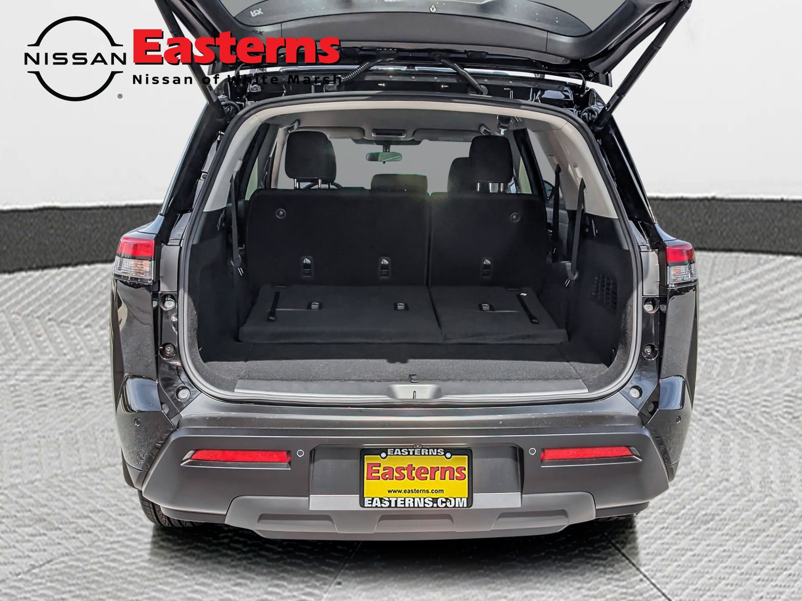 New 2026 Nissan Pathfinder SV image 10
