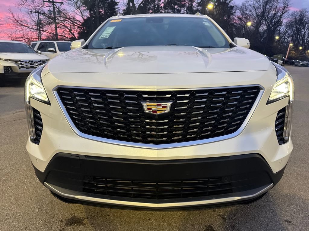 Used 2022 Cadillac XT4 Premium Luxury w/ Enhanced Visibility Package image 37