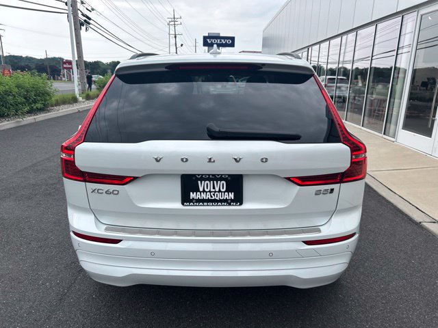 Certified 2023 Volvo XC60 B5 Core AWD/4WD image 4