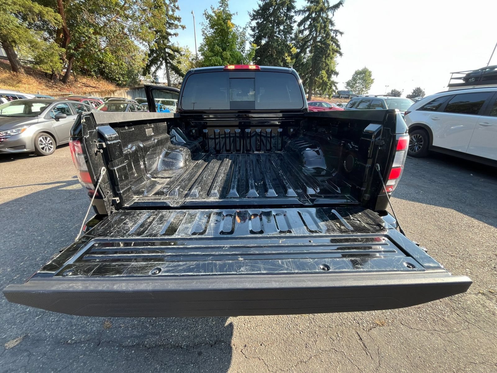 Used 2026 Nissan Frontier PRO-4X AWD/4WD image 27