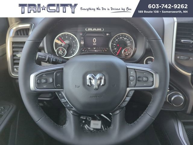 New 2026 RAM 1500 4x4 Crew Cab image 19