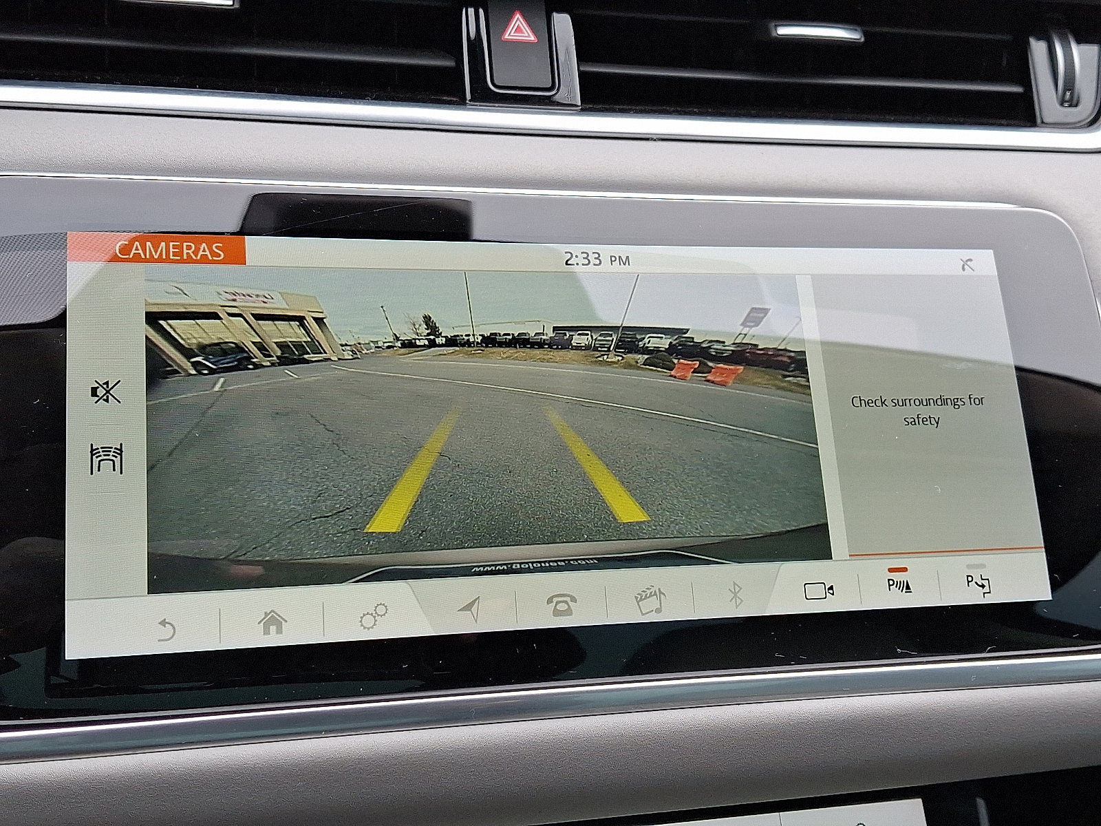 Used 2020 Land Rover Range Rover Evoque SE image 20