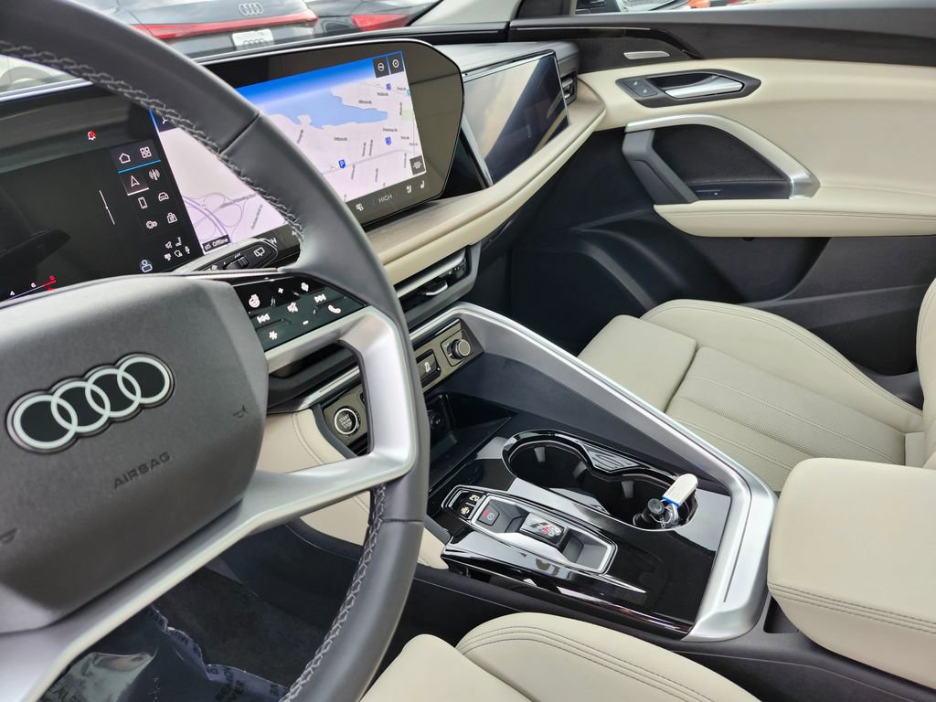 Certified 2025 Audi Q5 Prestige image 7