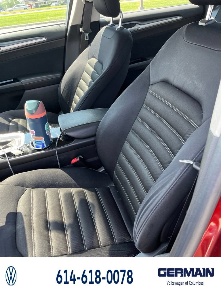 Used 2014 Ford Fusion SE FWD image 21