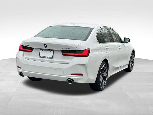 New 2026 BMW 330i xDrive Sedan w/ Premium Package image 4