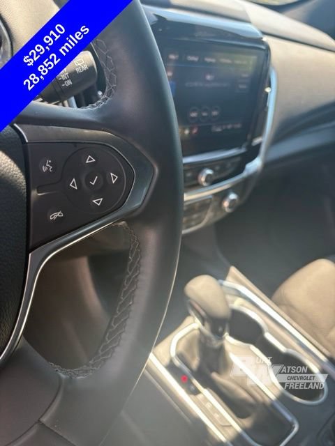 Used 2023 Chevrolet Traverse LT FWD image 15