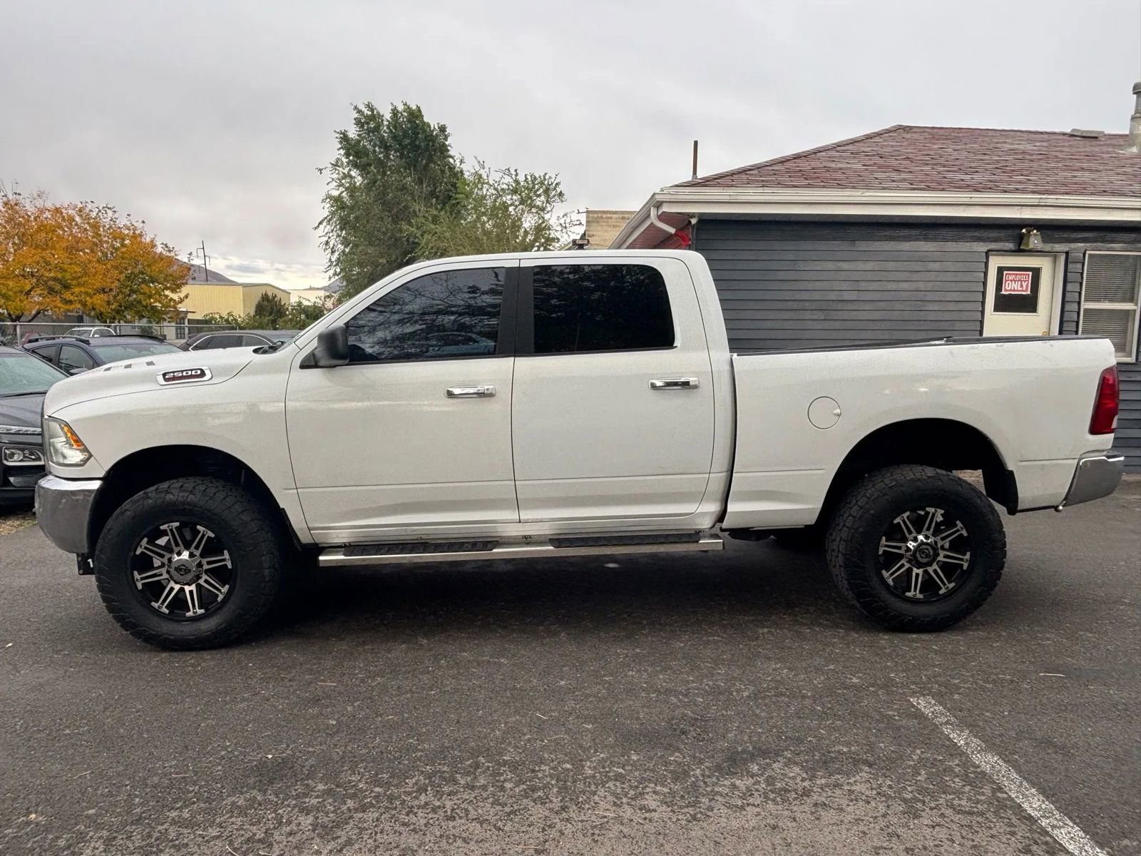 Used 2016 RAM 2500 SLT image 9