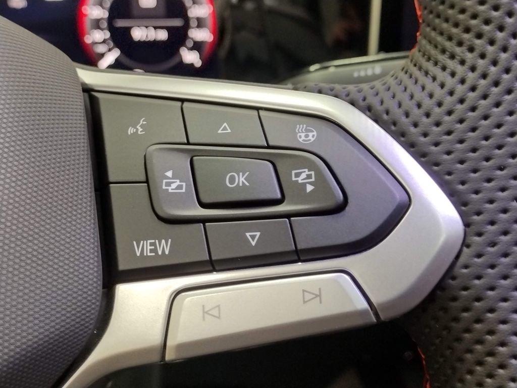 New 2025 Volkswagen GTI SE image 26