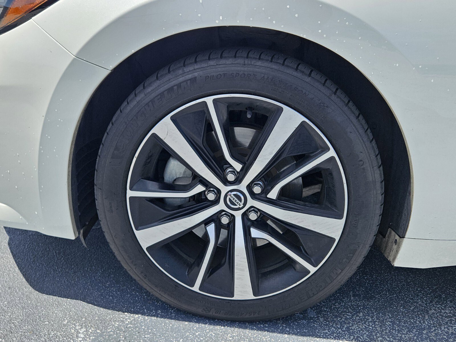 Used 2022 Nissan Maxima SV w/ Floor Mat Group FWD image 16