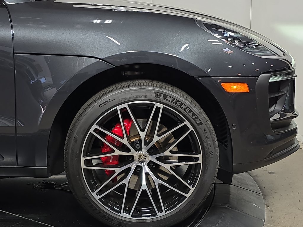 Certified 2026 Porsche Macan S AWD/4WD image 11