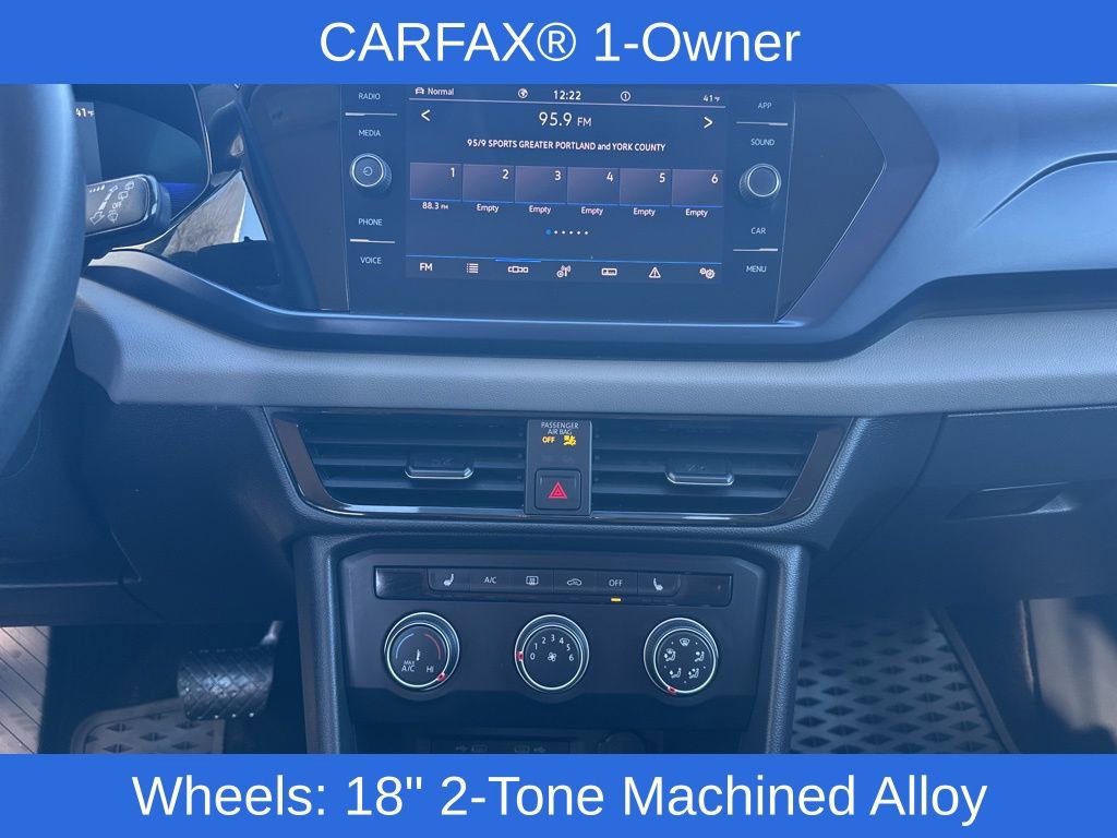 Used 2022 Volkswagen Taos SE image 19