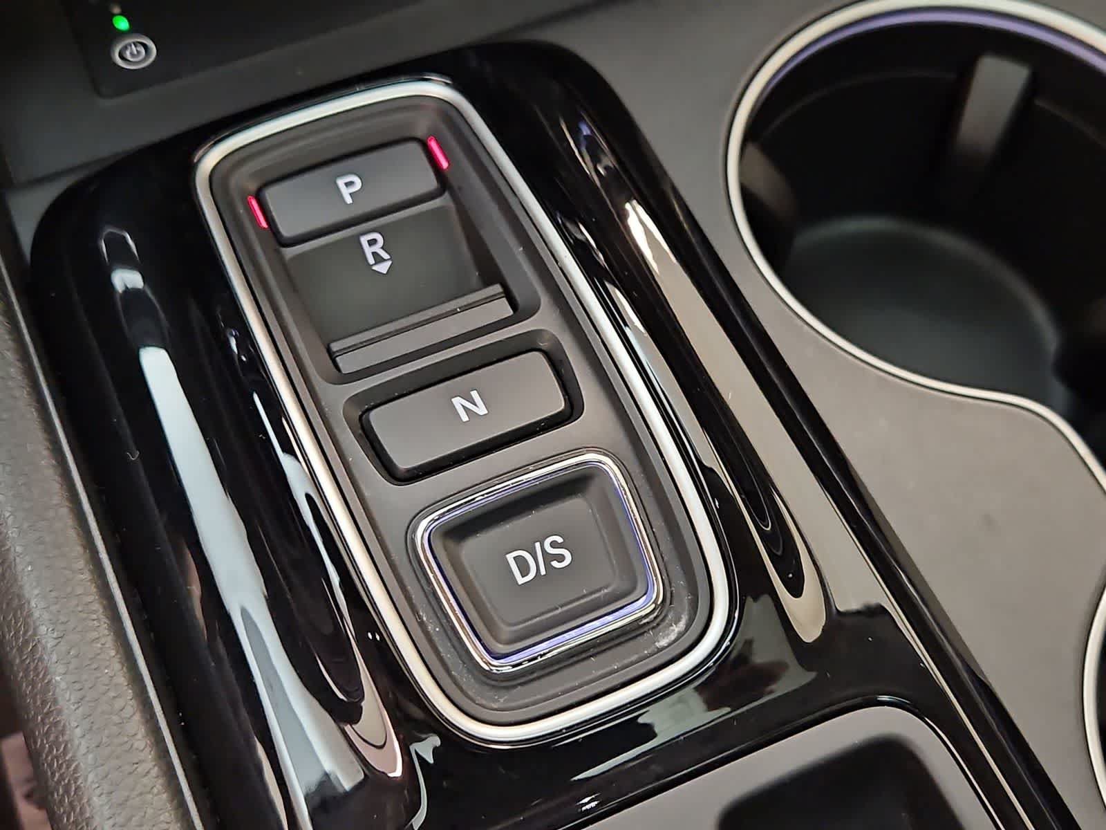 Certified 2025 Honda Pilot Touring image 10