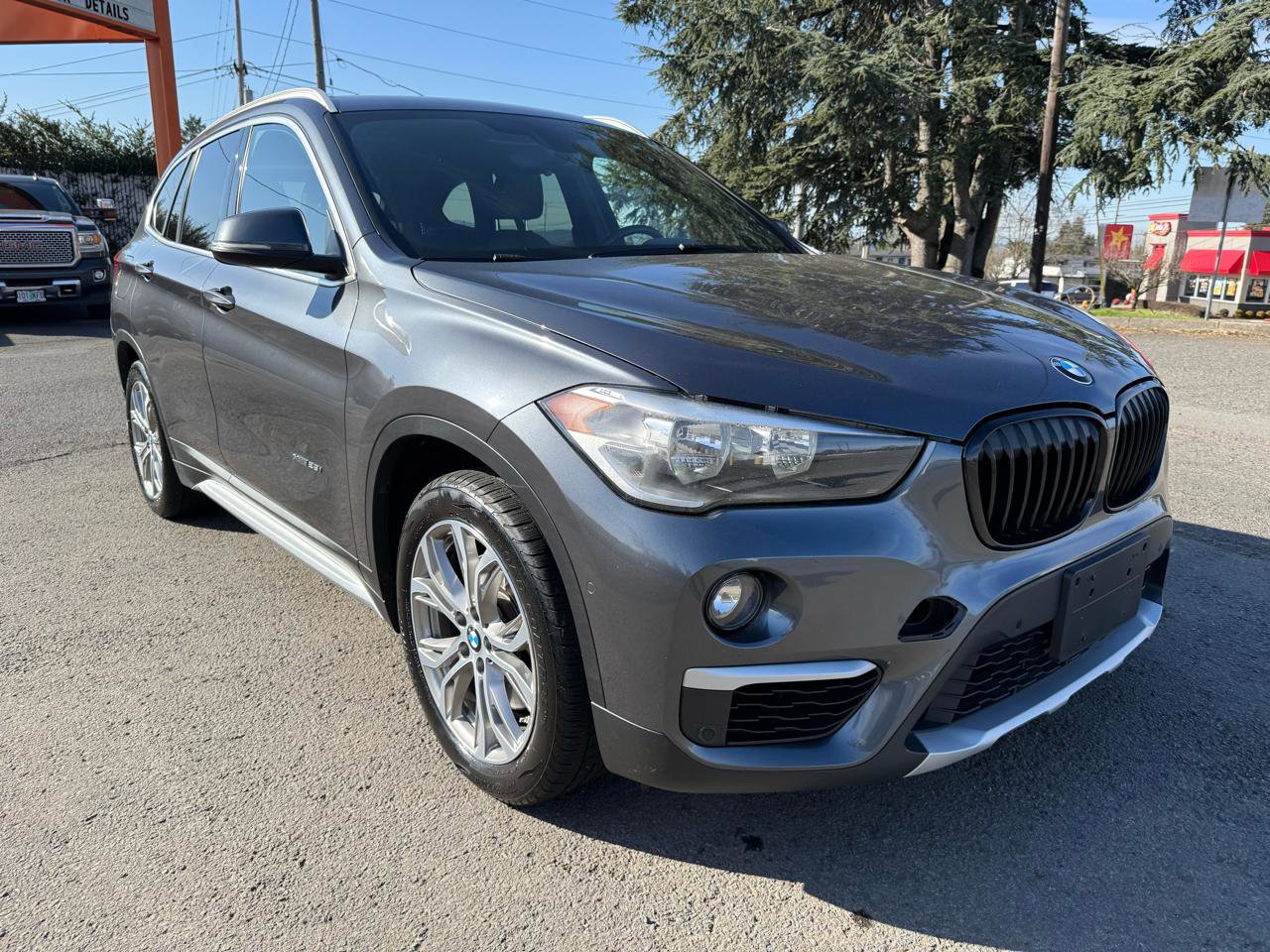 Used 2017 BMW X1 xDrive28i AWD/4WD image 8