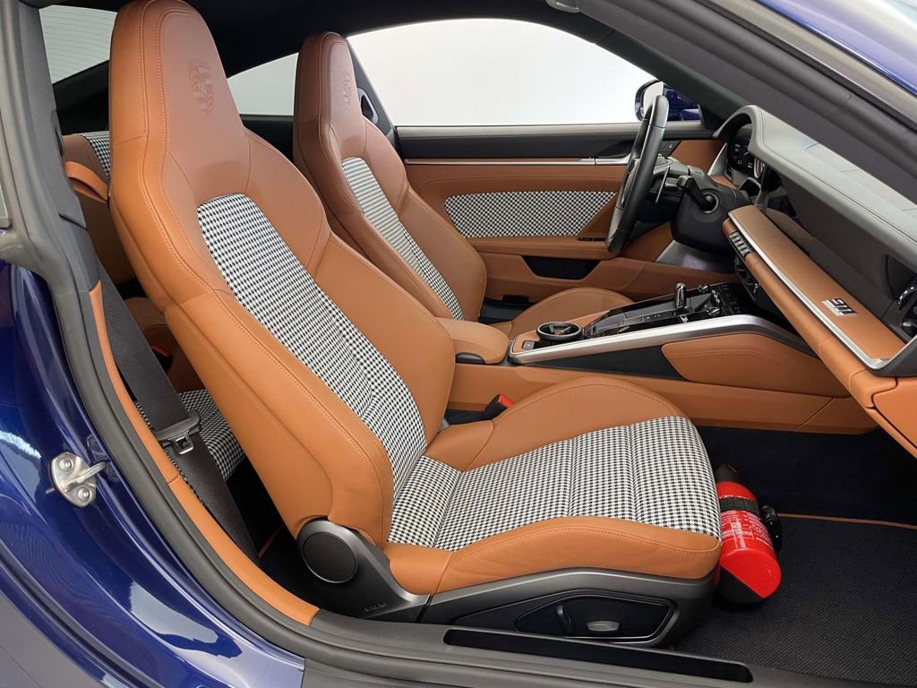 Certified 2024 Porsche 911 Carrera 4S AWD/4WD image 21