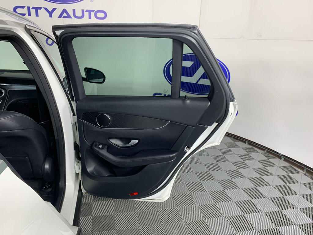 Used 2018 Mercedes-Benz GLC 300 image 39