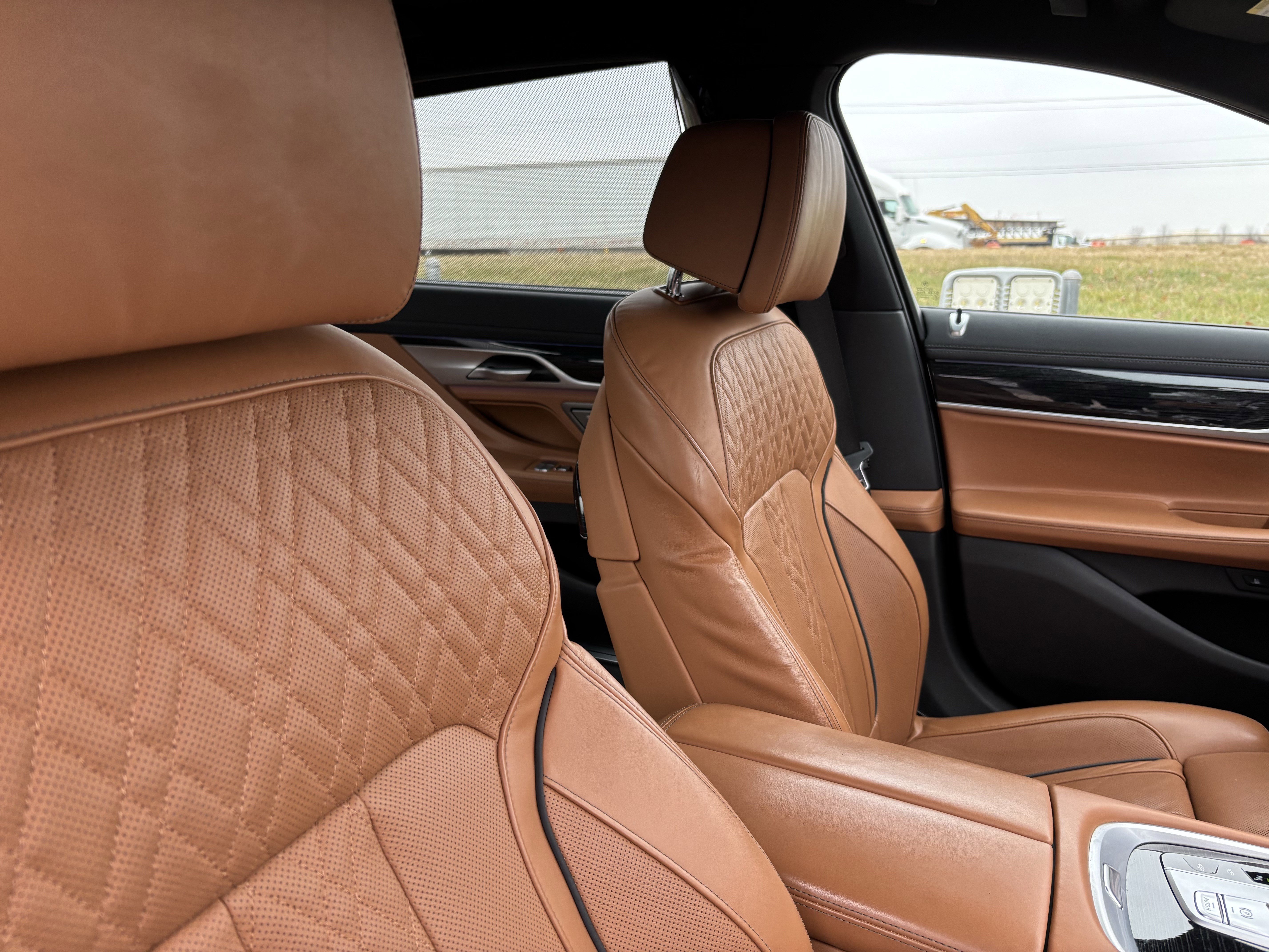 Used 2022 BMW 745e xDrive w/ M Sport Package image 35