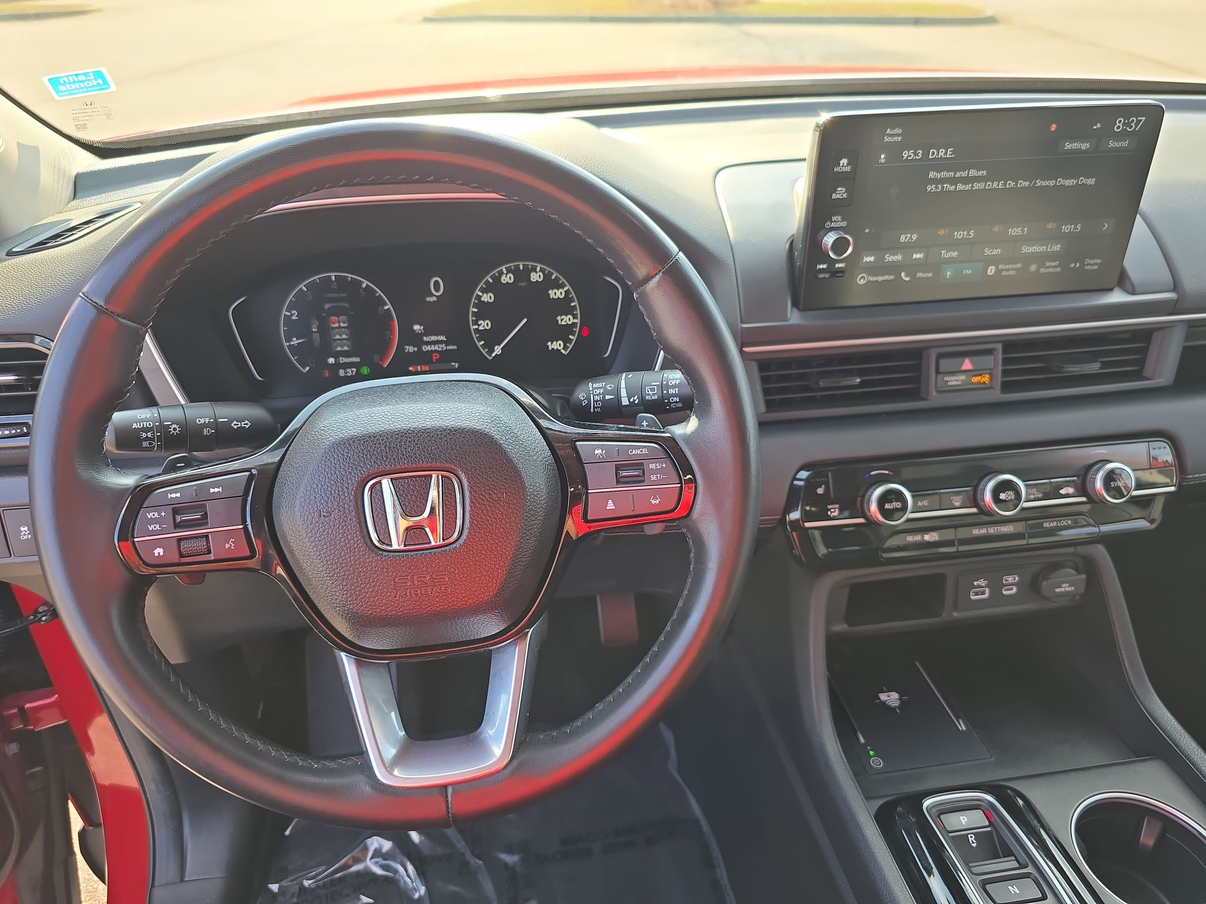 Used 2024 Honda Pilot Touring image 18