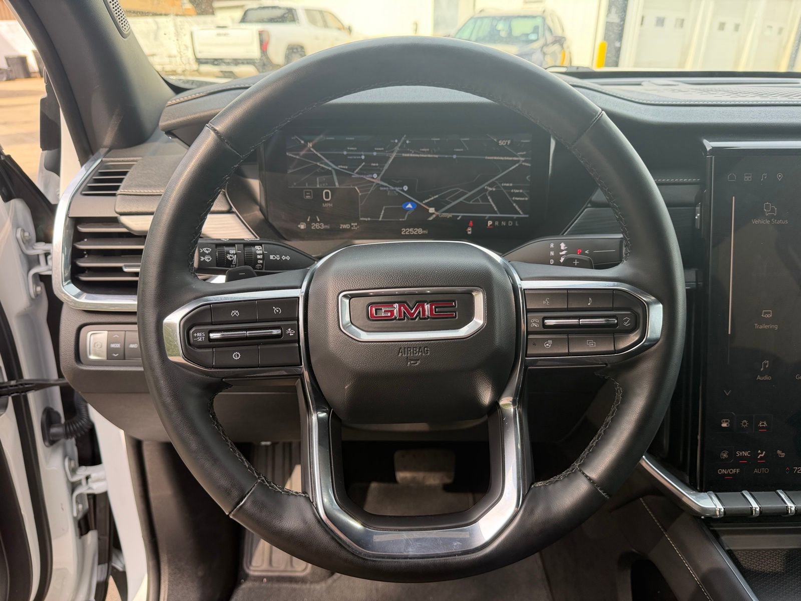 Used 2025 GMC Acadia Elevation AWD/4WD image 13