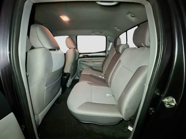 Used 2015 Toyota Tacoma 4x4 Double Cab w/ TRD Sport Package image 30