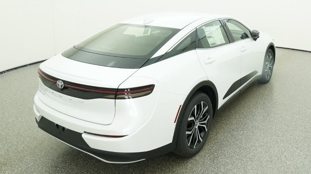 New 2026 Toyota Crown XLE AWD/4WD image 4